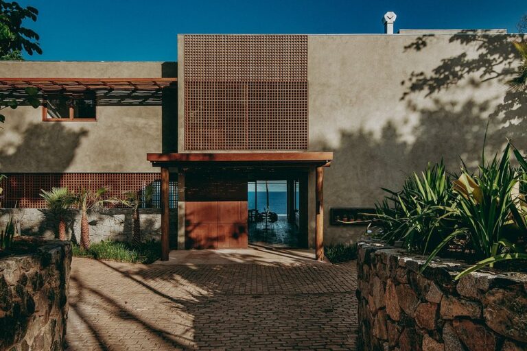 Barracuda Hotel & Villas