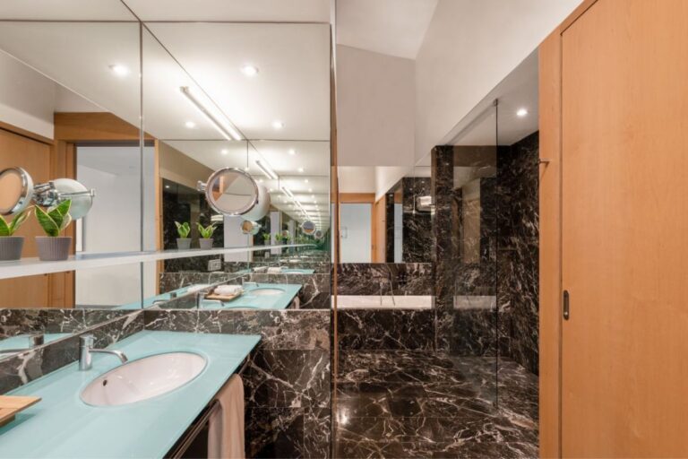 Hotel Marqués de Riscal, a Luxury Collection Hotel